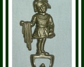 Brass Wall Hook Figural Girl Single Hook - Made in Italy epsteam