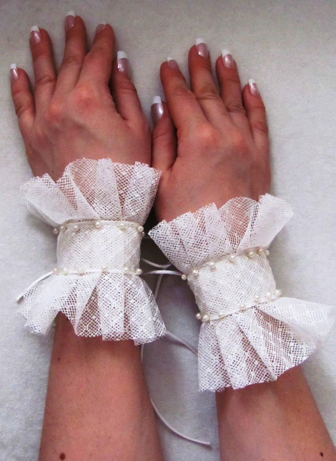 Ivory Bridal Pearl Lace Tulle Cuffs Bracelet, Vintage Victorian Lace Mittens, Fingerless Wedding Gloves, Bride Accessories, Bride Lace Cuffs