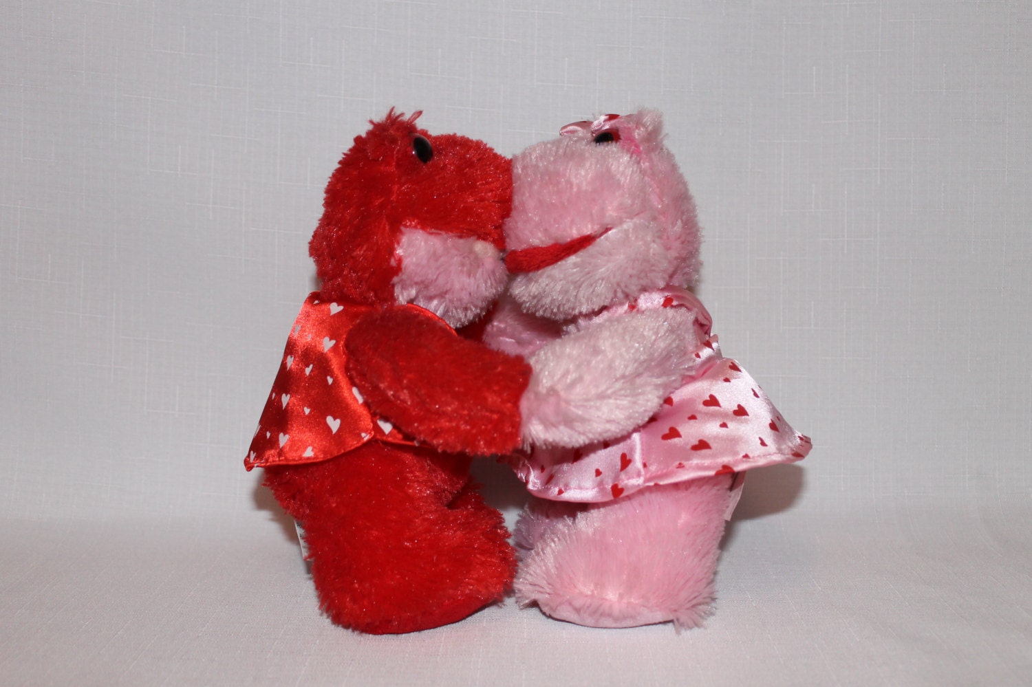 Kissing Frogs - Cute Soft Toy - Fluffy Animal - Stuffed Teddy Bear - Plush Toy - Children Gift - Birthday Gift - Gift Idea - Valentines