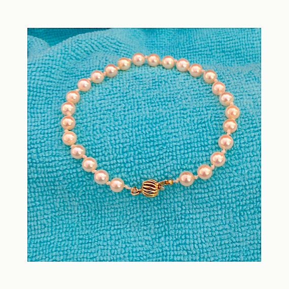 Pearl Bracelet with Handcrafted 14kt gold Clasp,  Circa 1976 -  Saltwater Pearls