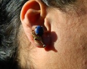 Great Gift,Something Blue,Vintage,Retro, Unique Lapis Lazuli Cabochon ,Tulip Flower,Goldtone,Filigree Clip-On Earrings