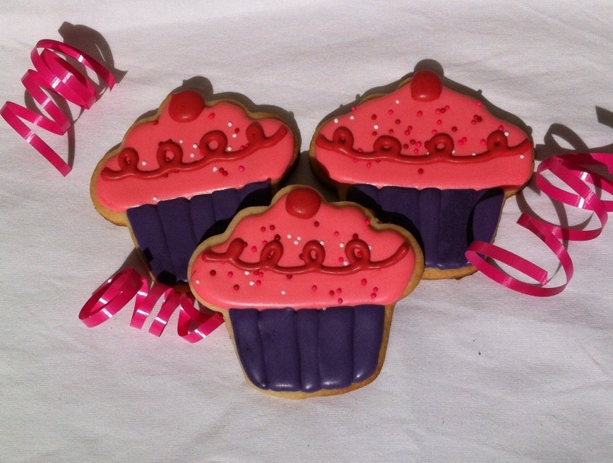PINKALICIOUS Cupcake Cookie Party Favors