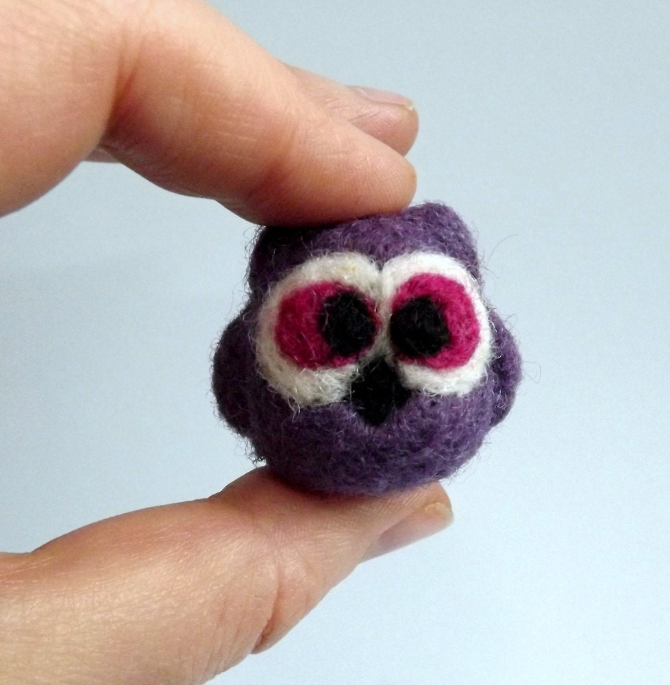 Handmade Needle Felted Miniature Animals/ Soft sculpture / Owl / Eco friendly animal sculpture / Felt toy / Art Doll