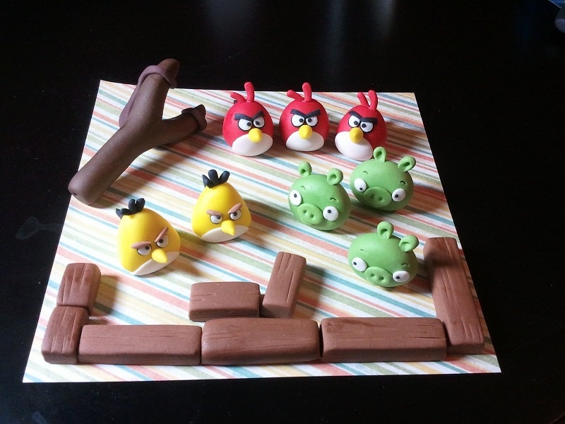 17 Pieces Fondant Edible Cake toppers - Angry Birds