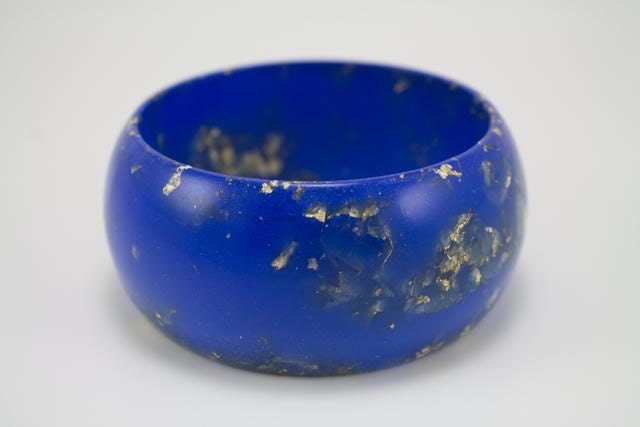 Moroccan blue round chunky bangle with gold flakes