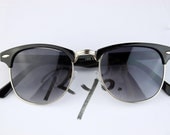 Deadstock Classic Siver Metal Accents Black Frame Clubmaster Sunglasses with Rivet Embellished Y102-1