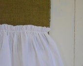 FARMHOUSE CHIC WHITE Ruffle Table Runner crisp and clean