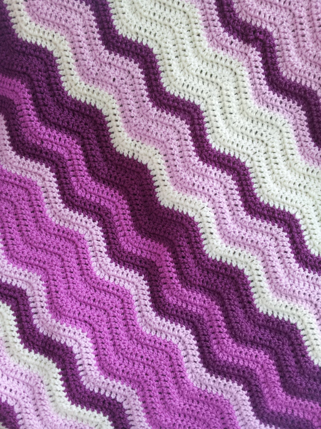 Small custom waves / ripple crochet blanket, made to order  in your choice of colours