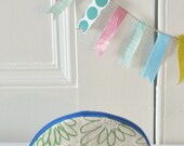 Green Scruffy Daisy Dumpling Pouch