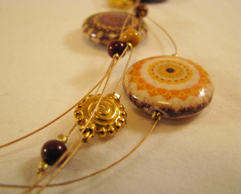 Brown Patterned Discs Necklace and Earring Set