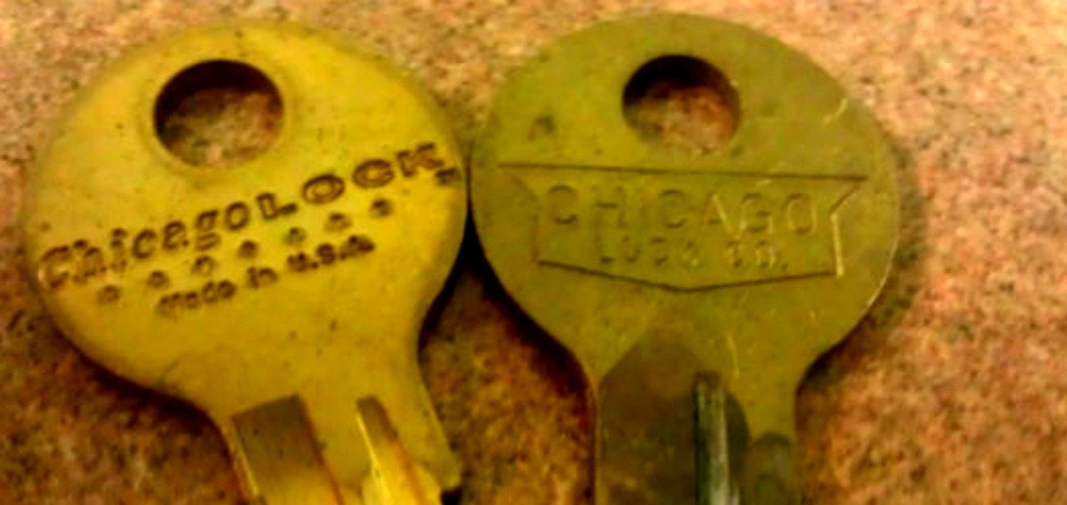 Chicago Lock Keys set of two illinois collectible