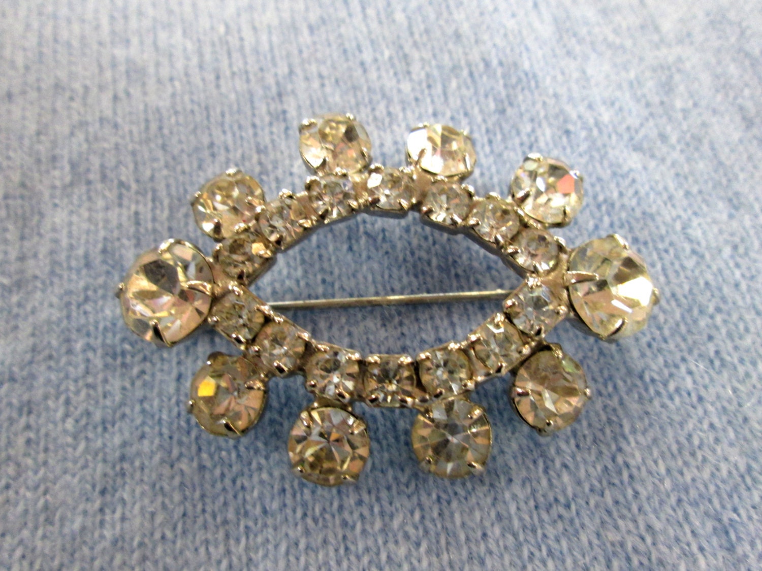 Vintage Bright Rhinestone Yoni Eye Brooch