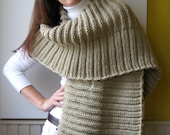 Big Chunky Scarf Knitted in Beige Merino Wool
