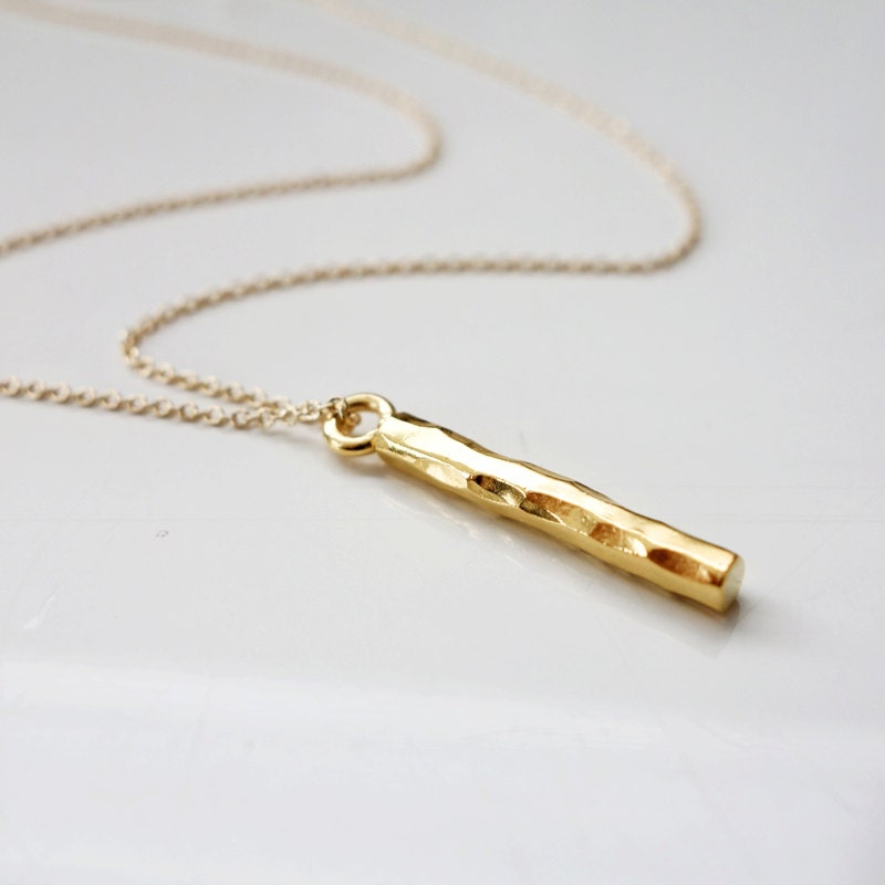 Hammered Gold Bar Necklace / Simple Gold Necklace / Small Delicate Necklace / Everyday Jewelry