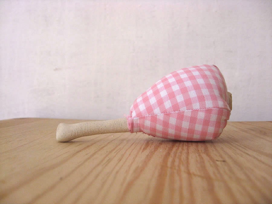 Vegan Muslito. Handmolded artistic ceramic bone. Limited Edition of unglazed white clay pieces.
