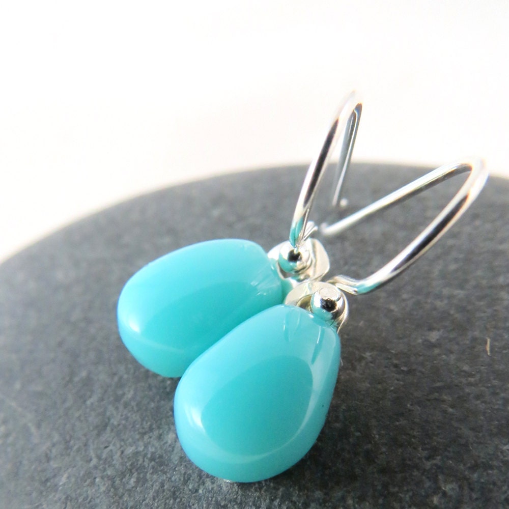 Blue Glass Earrings - Cyan Teardrops