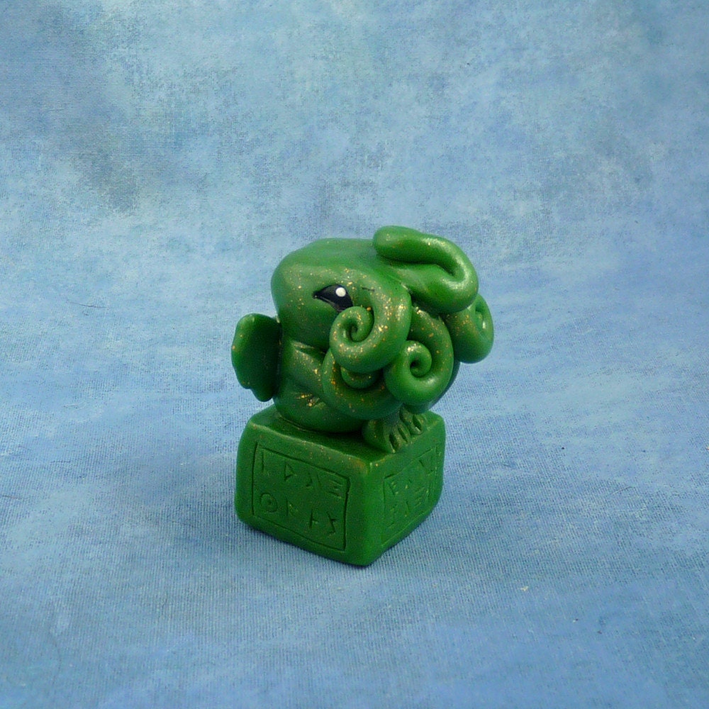 Green Cthulhu Figure with Base - Original Horror Sculpture Inspired by H.P. Lovecraft