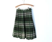 Green Plaid Skirt / Vintage 1960s Skirt / Plaid Wool Skirt / 25W XS