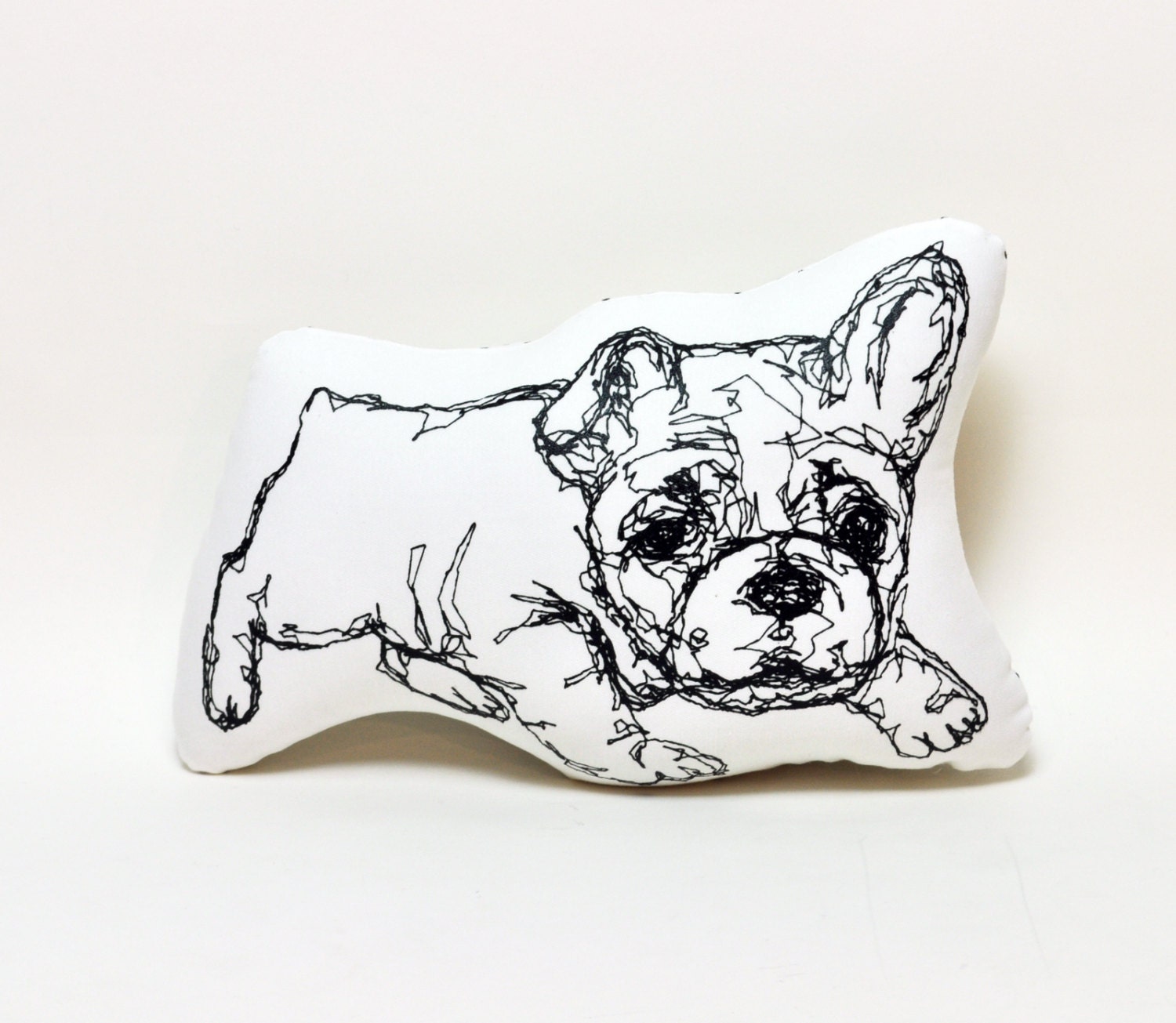 Mini Bulldog Thread Drawing Plushie