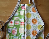 reversible cotton apron - toddler preschool sized - vintage kitchen - citrus