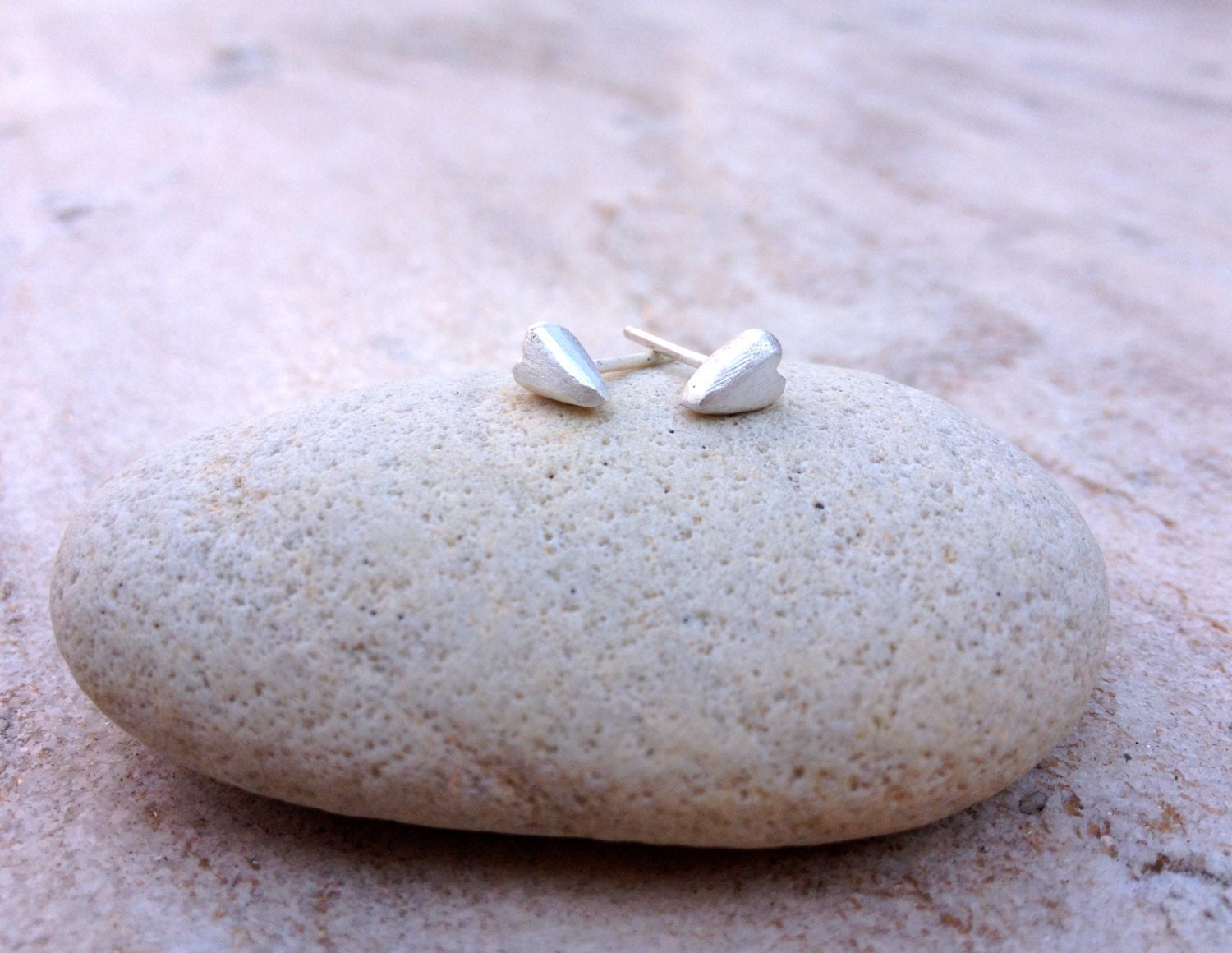 Sculpted Mod Silver Heart Earrings