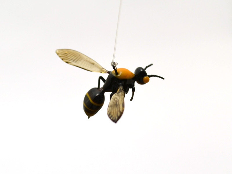 hanging/flying glass bee - lampworked sculpture, very lifelike