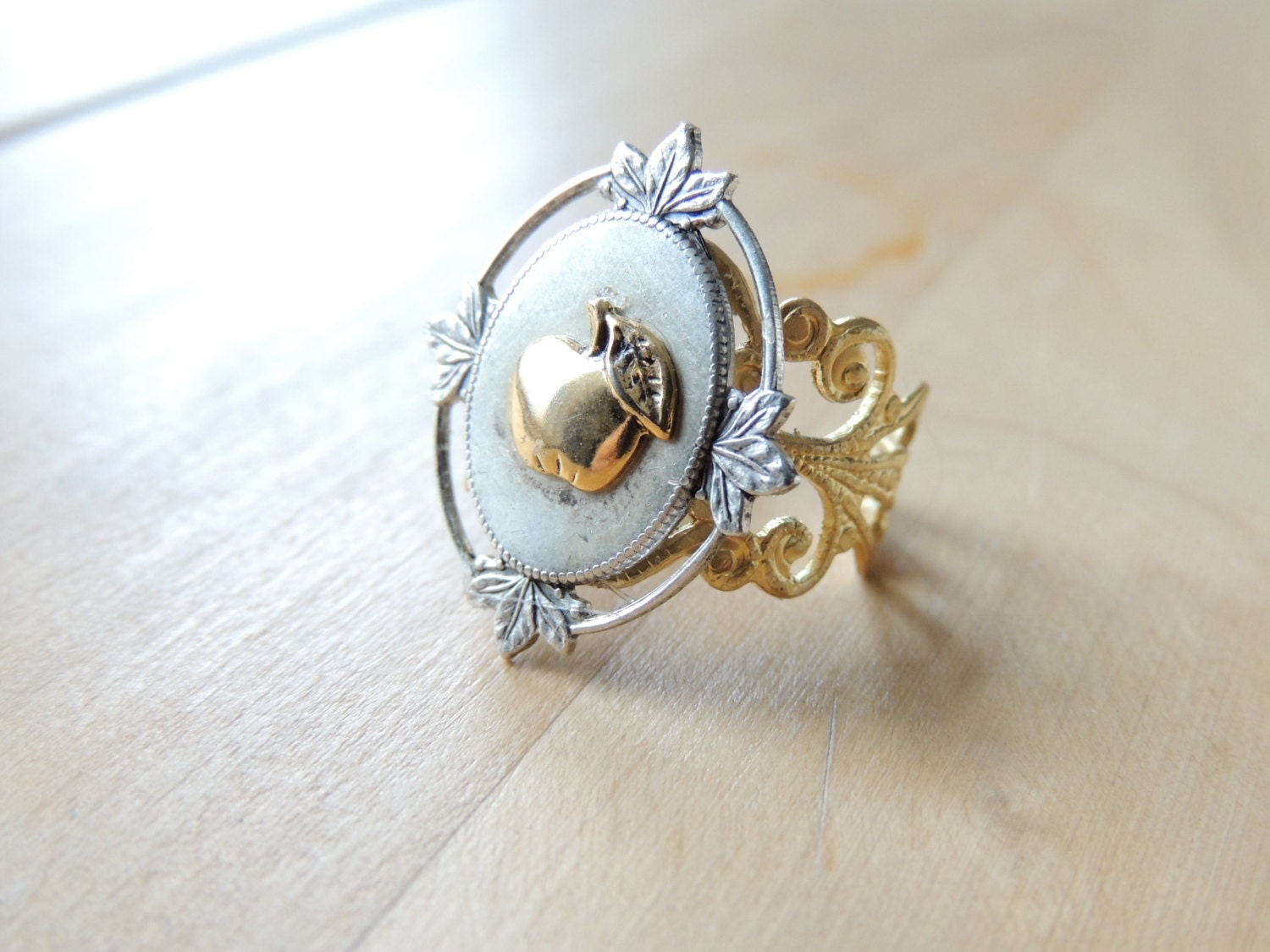 Apple ring