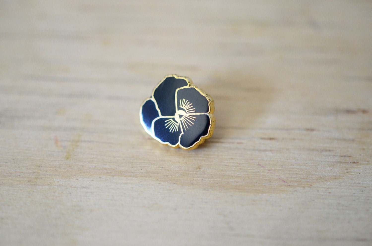 Teeny Tiny Pansy Pin