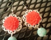 Flower and gemstone earrings - Coral