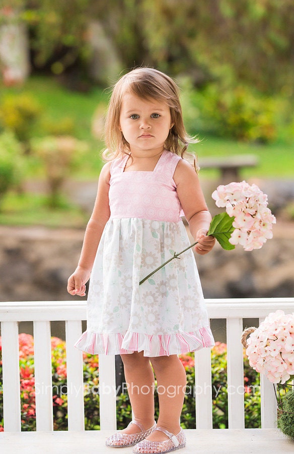 Organic Cotton Girls Dress, Spring Flower, many girls sizes, by SunLoveShirts