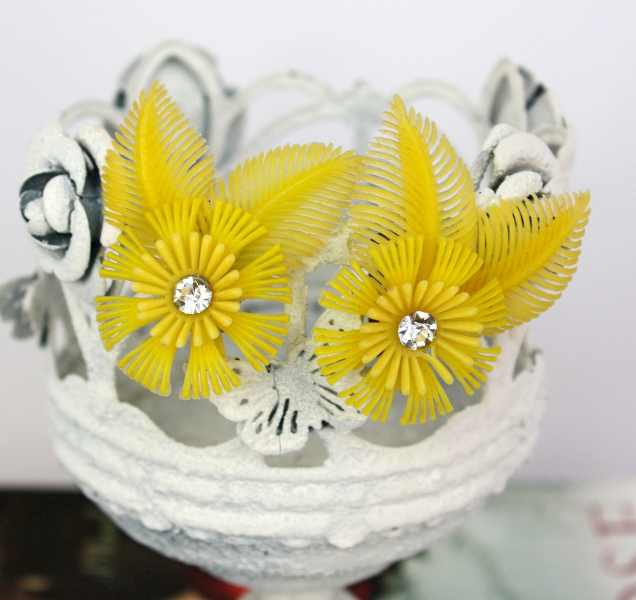 Vintage 40s Earrings Yellow Plastic Feather Flower w Rhinestones Clip Backs
