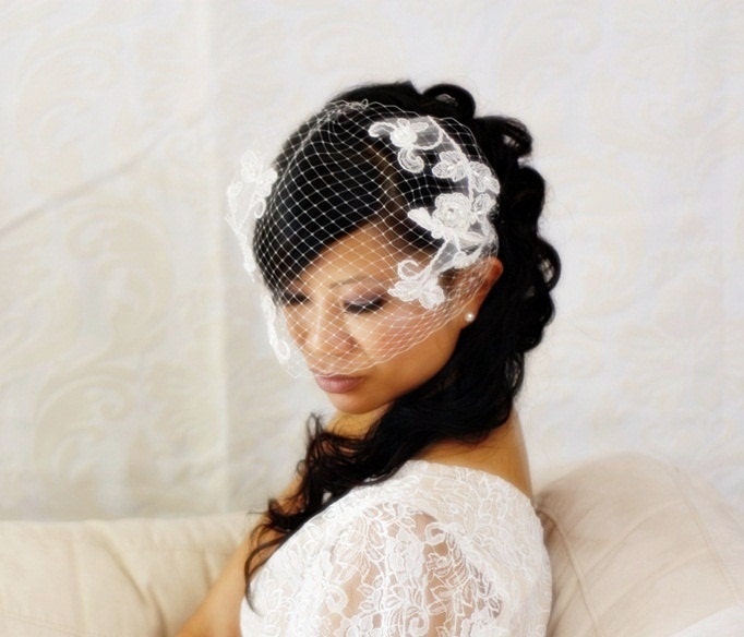 15 inch Bandeau Birdcage Veil with Bridal Lace