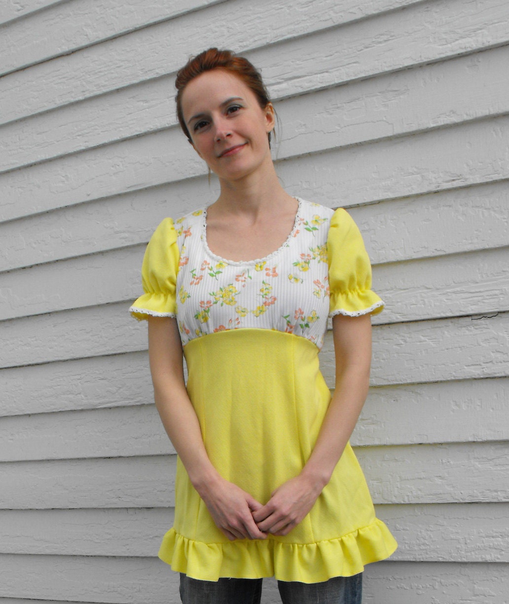 Vintage 70s Floral Yellow Top Prairie Boho Hippie XS S