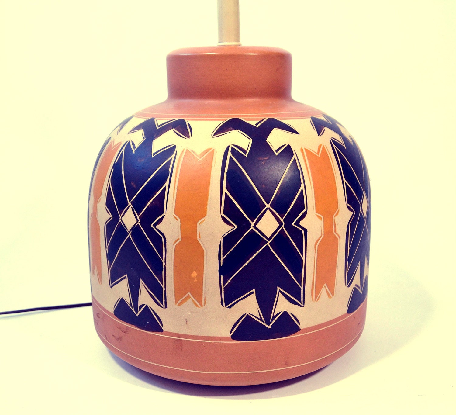 Pueblos... Vintage 60's Big Southwestern Tribal Carved Pottery Lamp