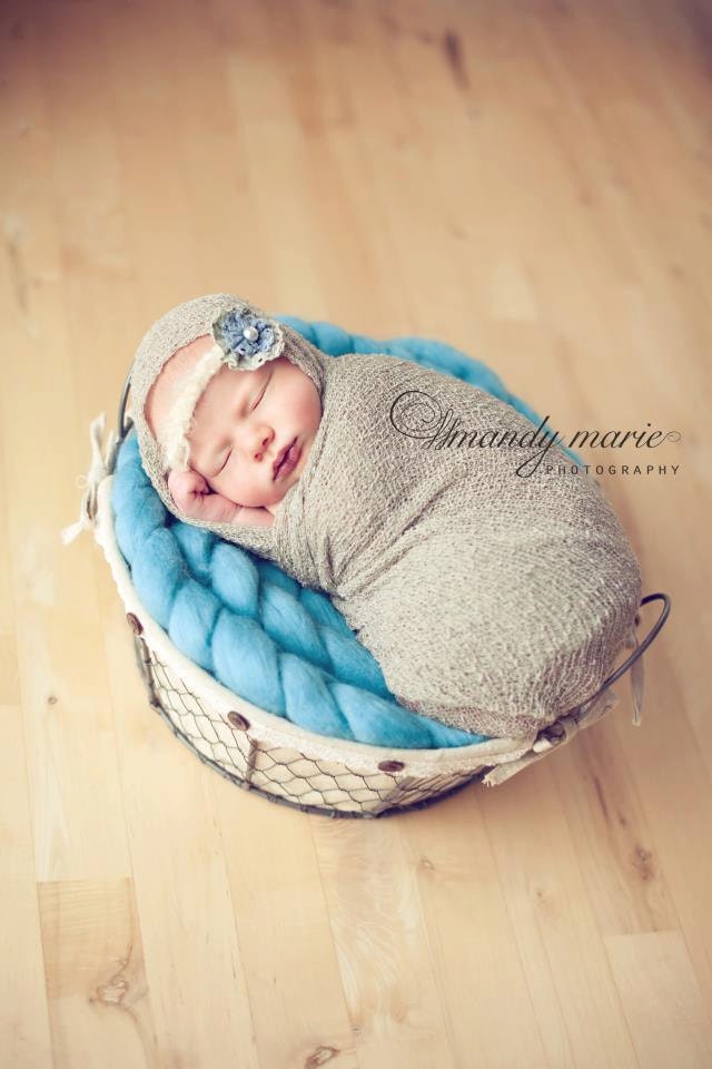Beautiful Merino Wool Posing Braid for Baby, Photography Prop in Blue Horizon