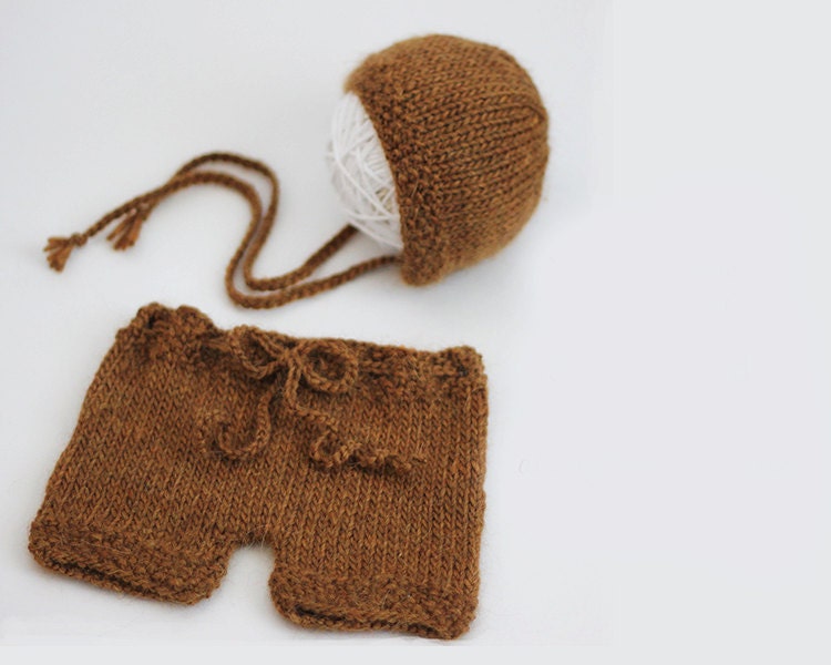 Newborn Bonnet and Shorts set