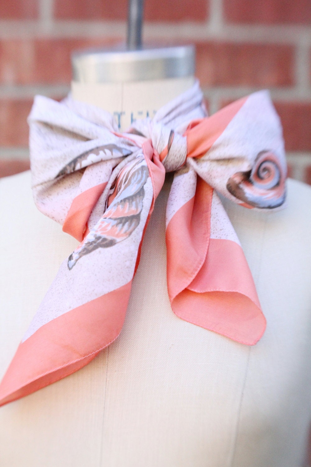 Vintage 70's Peach and Cream Shell Scarf by Avon, made in Italy