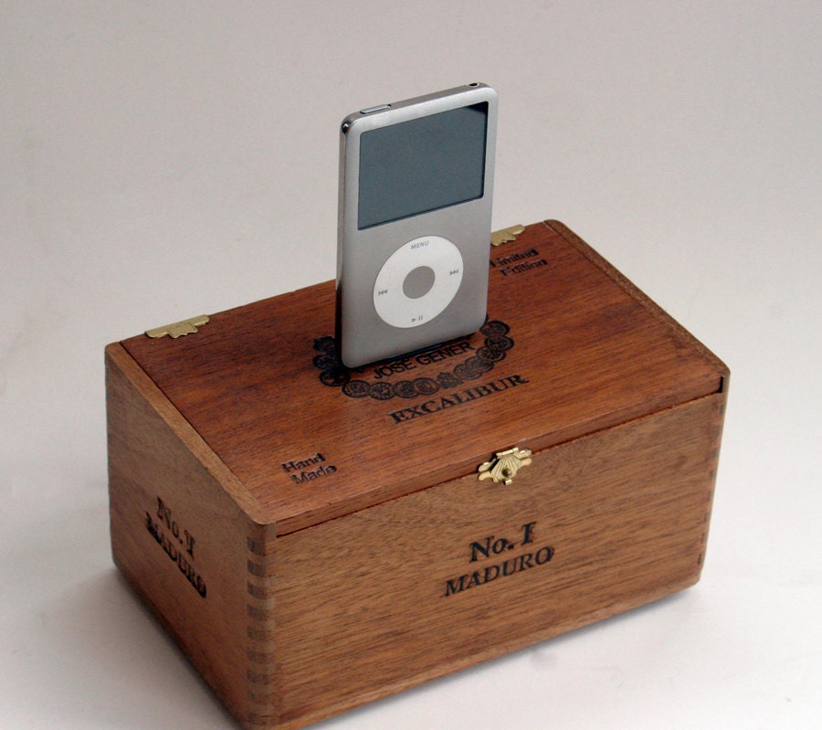 iPod iPhone Docking Station Cigar Box