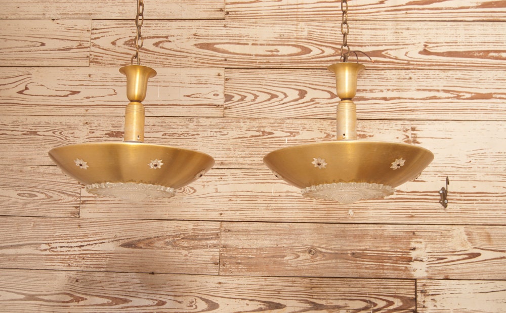 PAIR Hollywood Regency 1930s Spun Aluminum Pendants Lights  // Set Vintage Hollywood Design Golden Age Glitz and Glamour