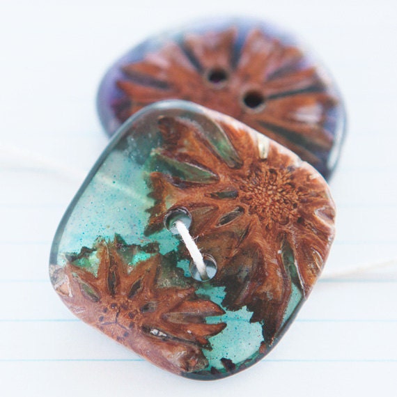 Handmade Woodland Embedded Square Resin Button - Turtle Grass Sea Green (34mm) x 1
