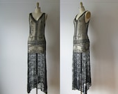 vintage 1920s dress / 20s beaded flapper dress