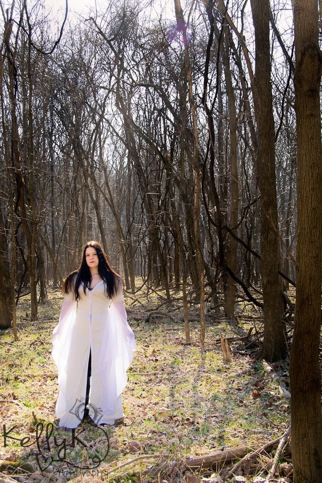 Kahlan Amnell White Confessor Elven Over dress cloak gown Renaissance Medieval