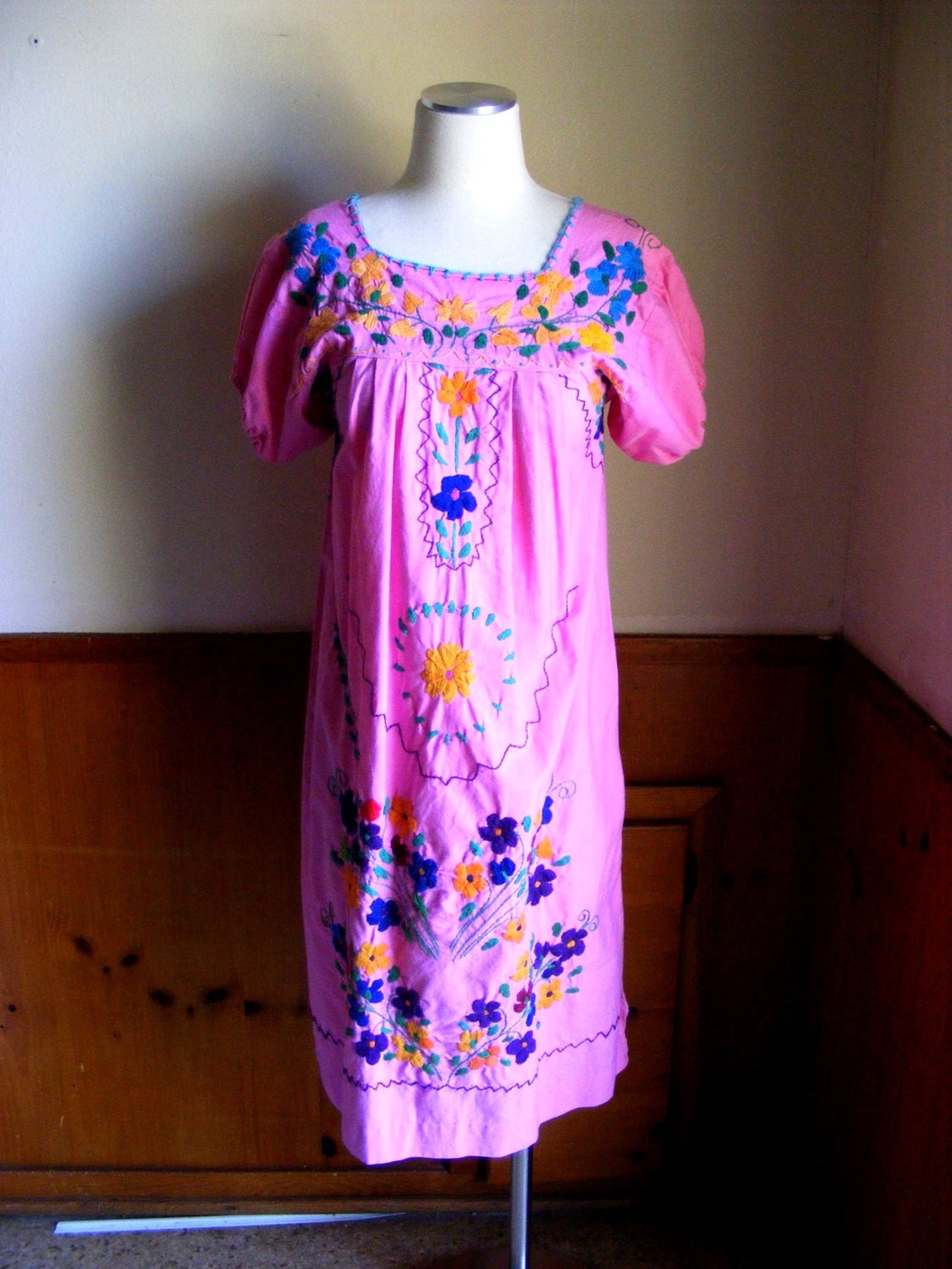 70s Mexican dress boho embroidered pink floral tunic  xs small