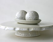 Moroccan Salt & Pepper Shakers with a Tray -  Vintage Style Creamy White - Porcelain Sculptures - Kitchen Table Home Decor - Ready to Ship