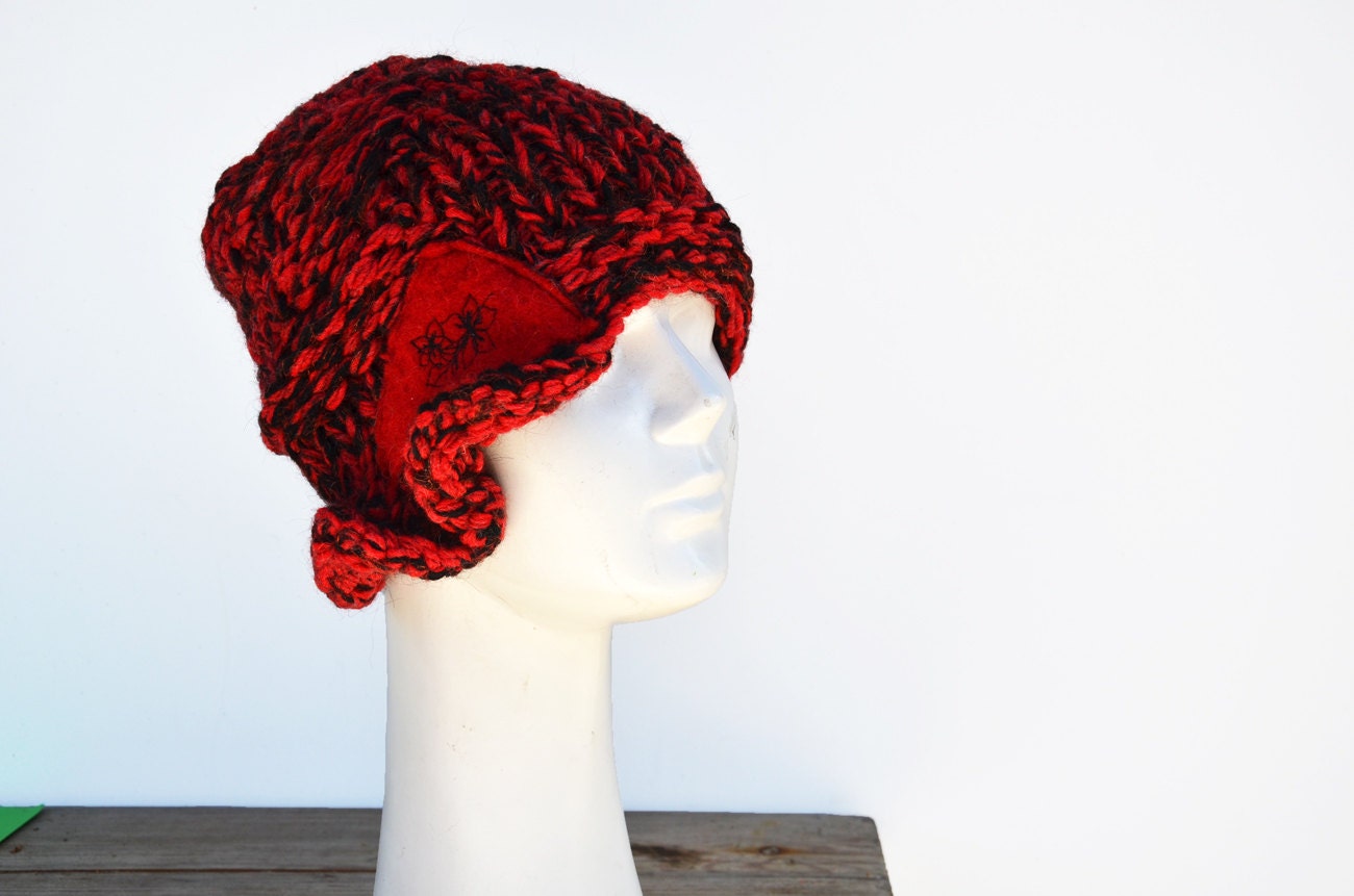 red Beanie UNIQUE hand knited asymmetric retro cloche,soft wool and acrilic yarn, red, black, dark grey felt decoration, ooak hat, warm