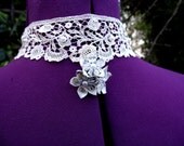 Pearl Blossoms Choker