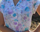 Violets are Blue - Vintage 70s Retro Babe White Blouse Collared Shirt, Sweet Fun Floral, Small / Medium
