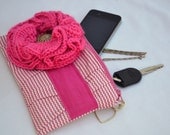 Chevron pink and white pleated Clutch Purse, zippered Pouch, summer Clutch, wristlet