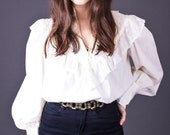 80s Vintage Pearl & Lace Trim Prairie Blouse in Ivory
