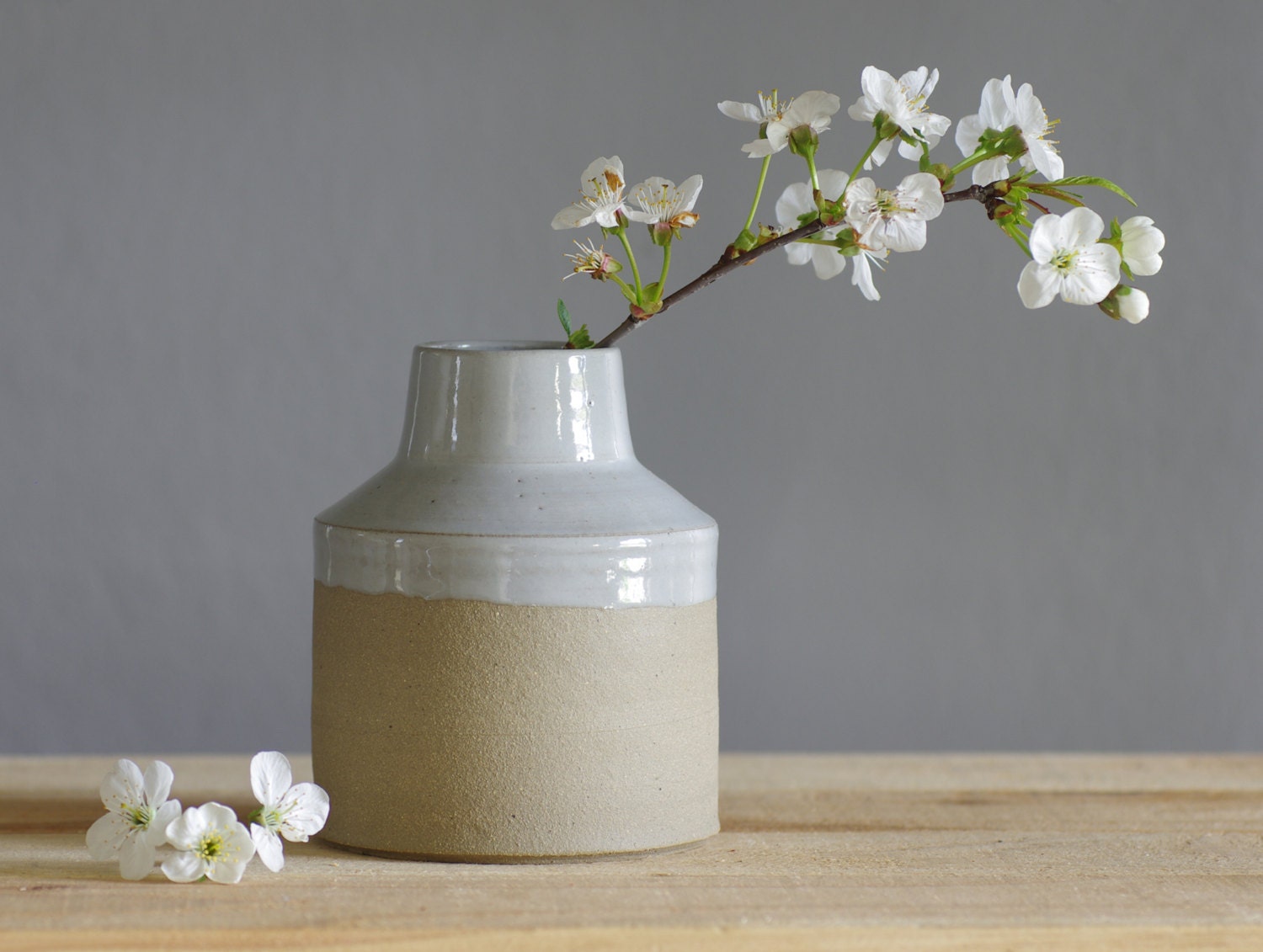 MTO pottery bottle / vase. sand stoneware pottery grey glaze jar modern ceramic container